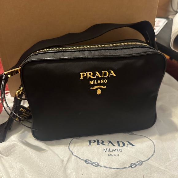 Prada crossbody - Picture 3 of 14